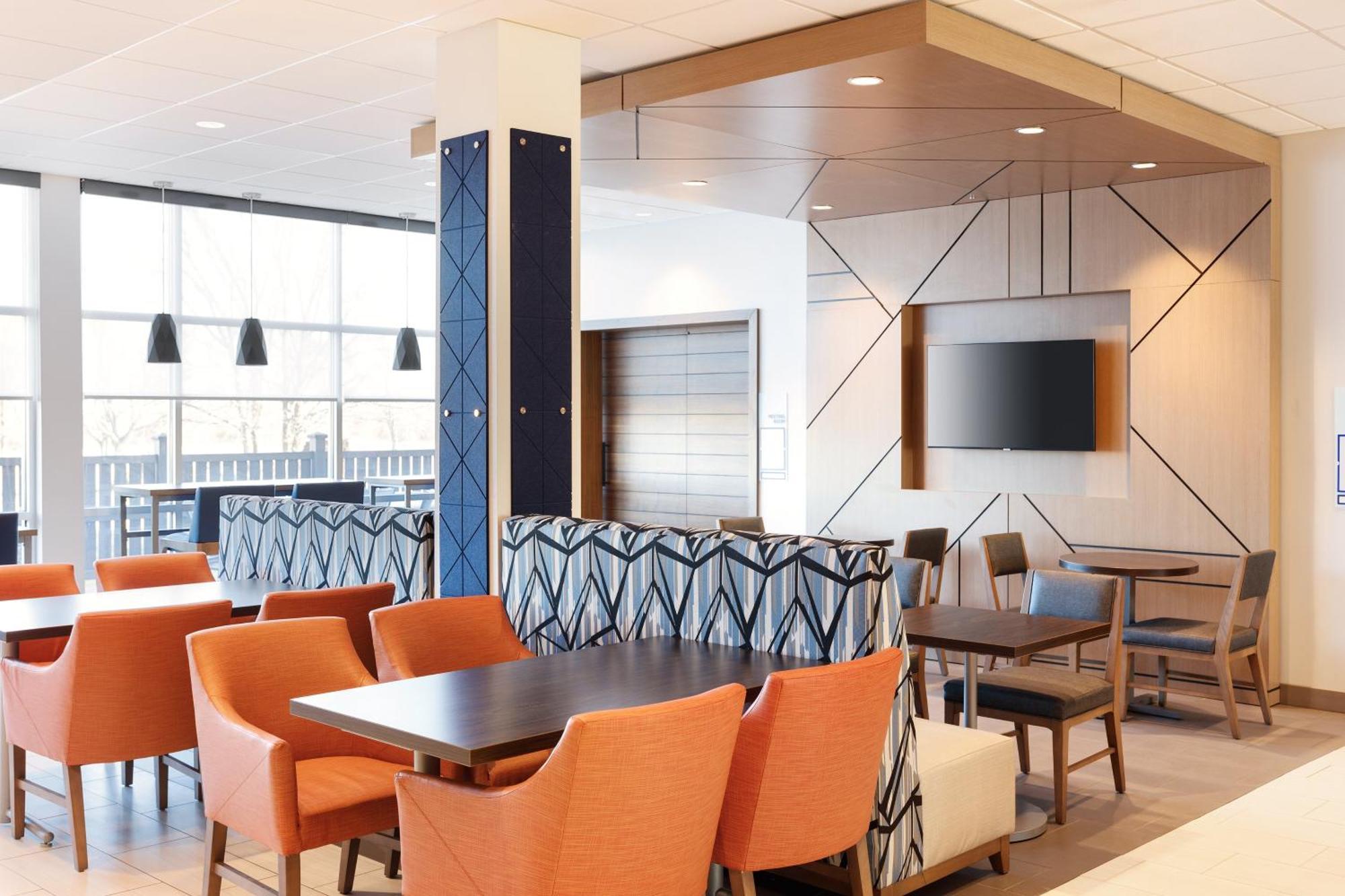 Holiday Inn Express & Suites Chicago - Matteson By Ihg 외부 사진
