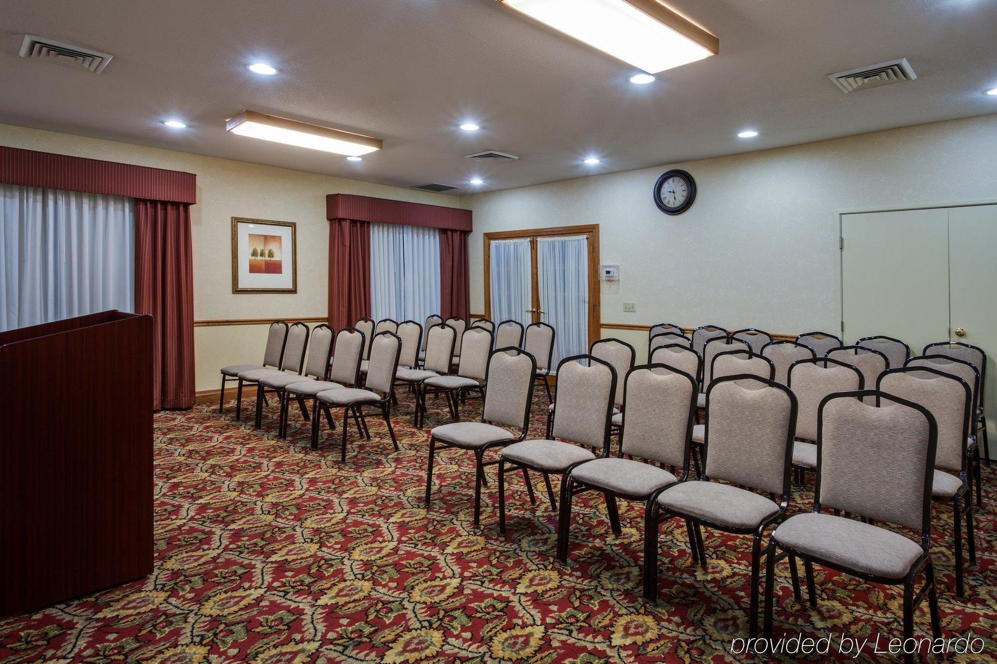 Holiday Inn Express & Suites Chicago - Matteson By Ihg 사업 사진